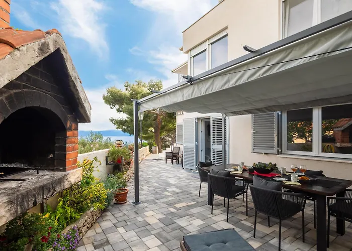 Seaside Apartment Kamelia